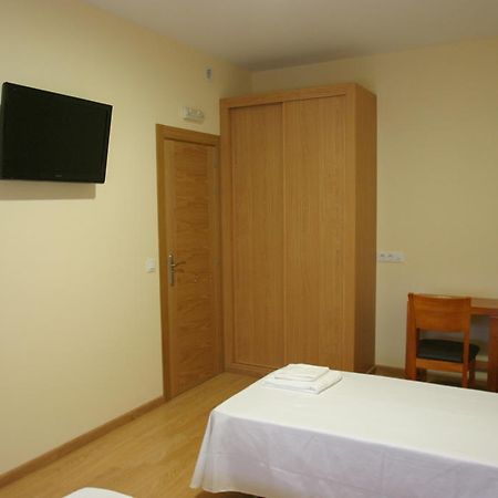 Hospital de Órbigo Albergue La Encina חדר תמונה